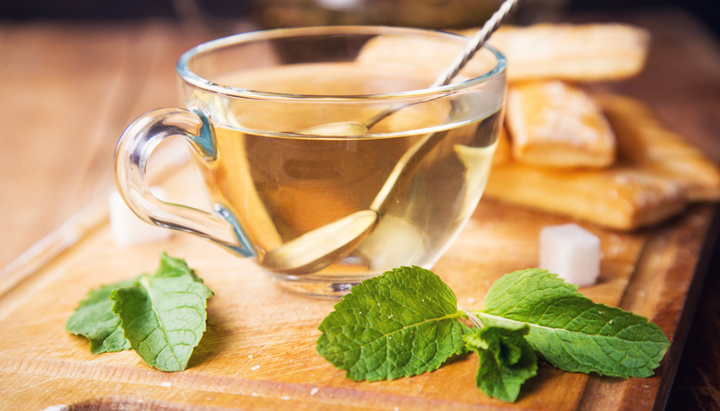 tasse de thé à la menthe
